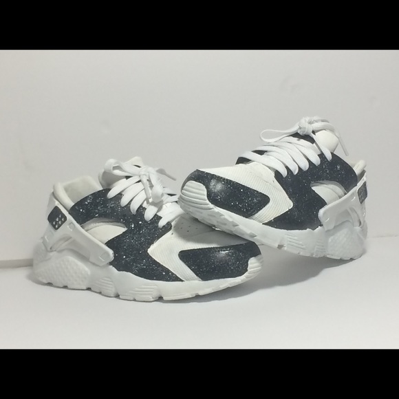 Boys Nike huarache size 7 - Picture 1 of 4